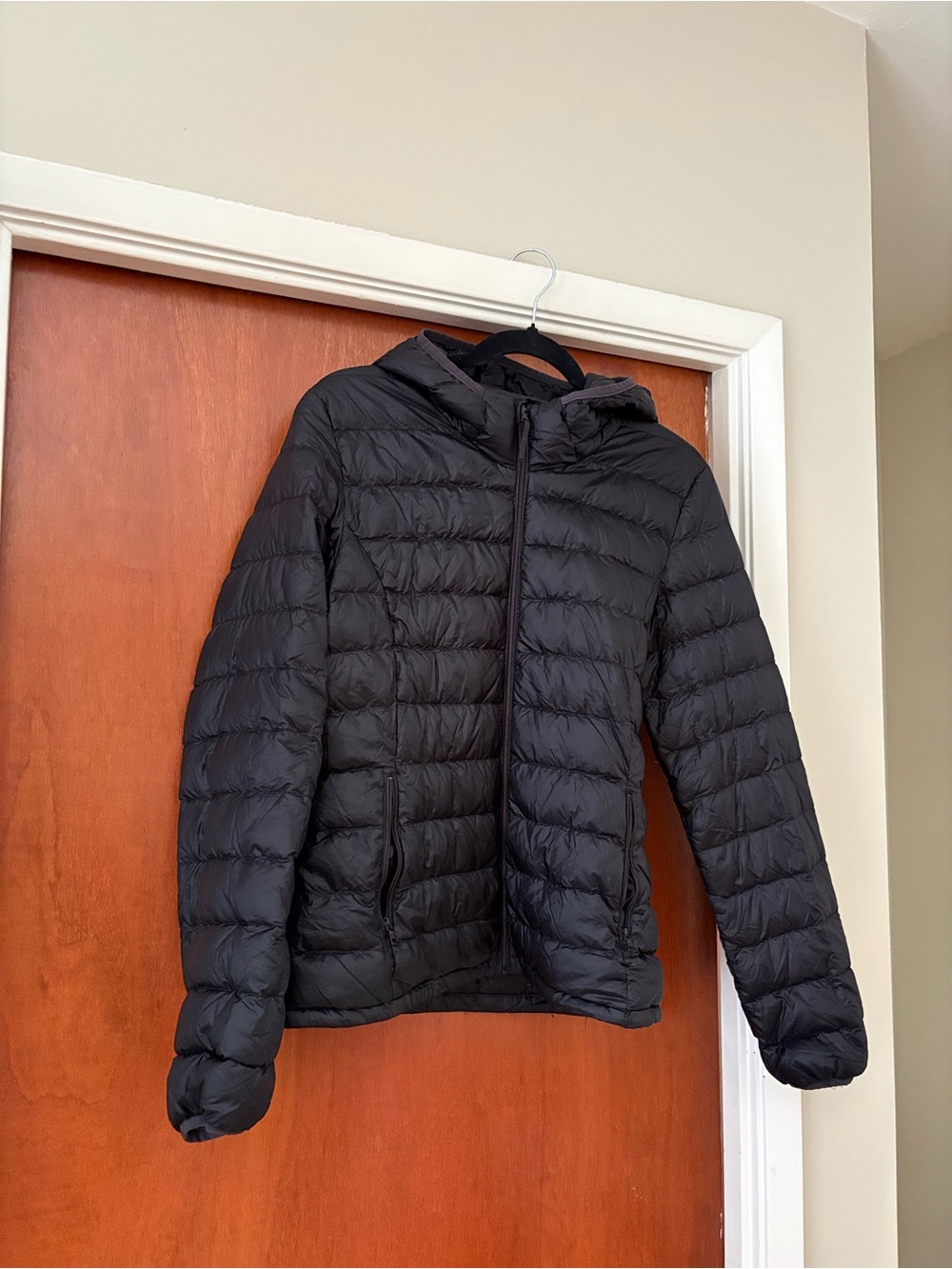 Aritzia TNA packable BOTANIE SUPER LIGHT jacket